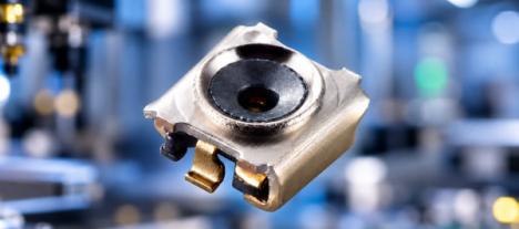 Murata krymper RF-testkontakten till en kvadratmillimeter