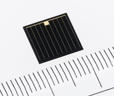 sharp 37,7% solar cell